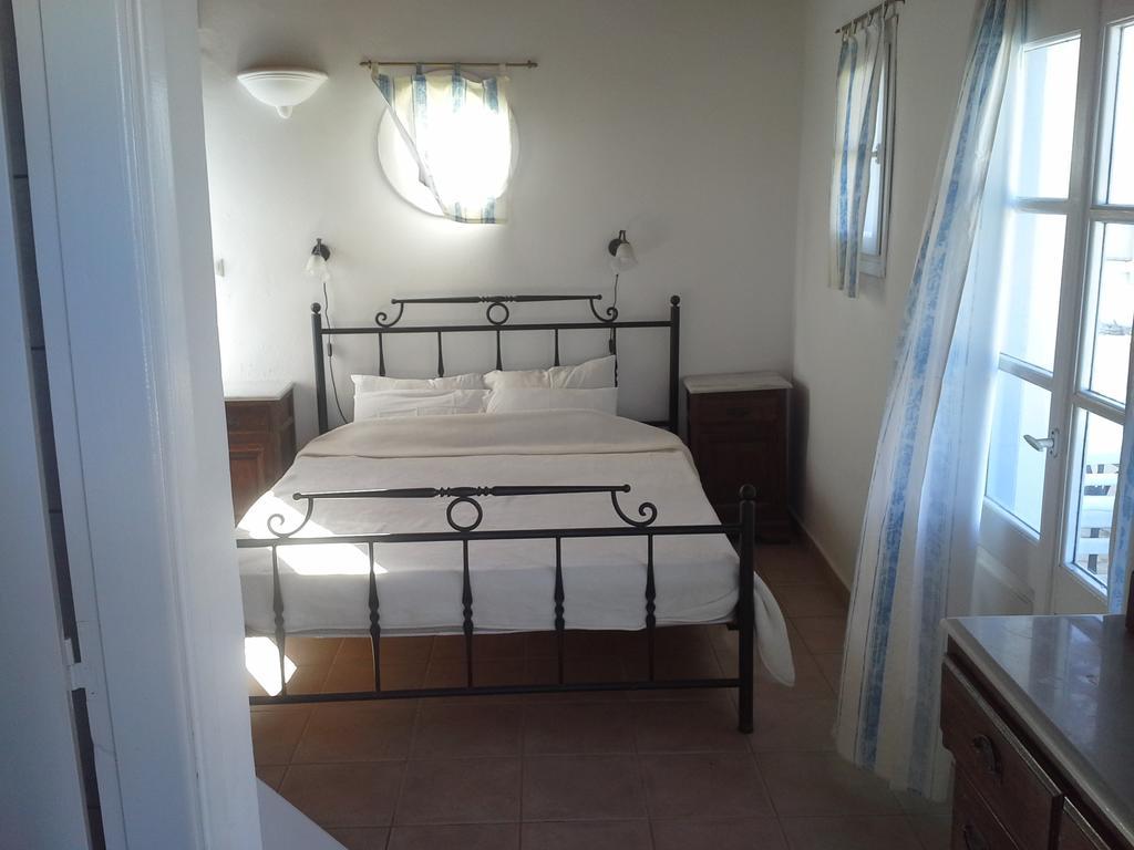 Ampelos Folegandros Town Екстер'єр фото