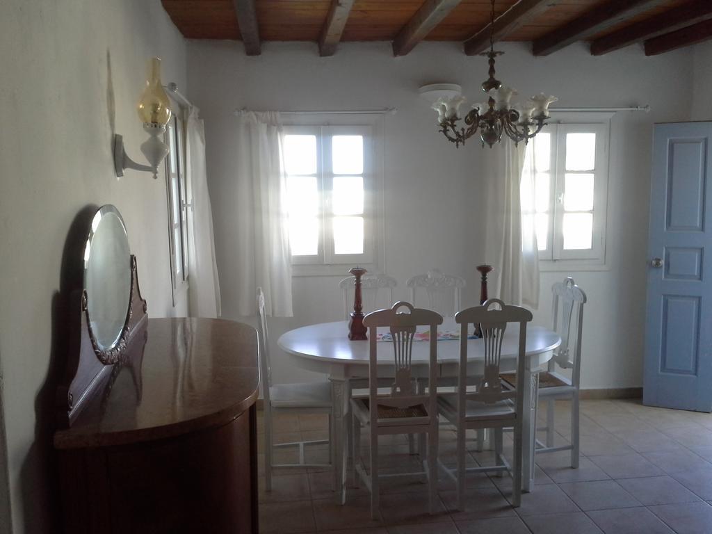 Ampelos Folegandros Town Екстер'єр фото